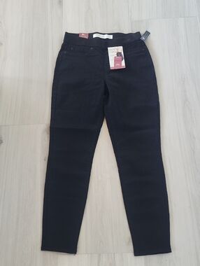 Signature by Levi Strauss Black Women's Skinny Jeans